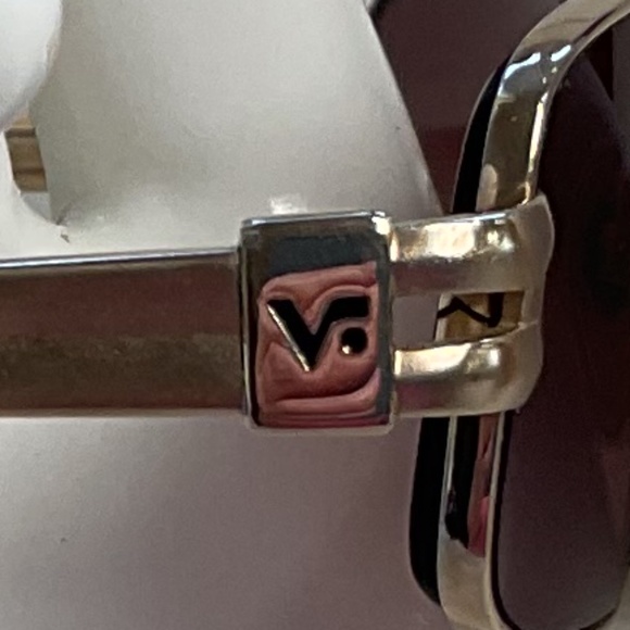 Rectangular Dark Brown Prescription Lens Sunglasses/Gold Tone Frame/Unisex/Case - Picture 10 of 16